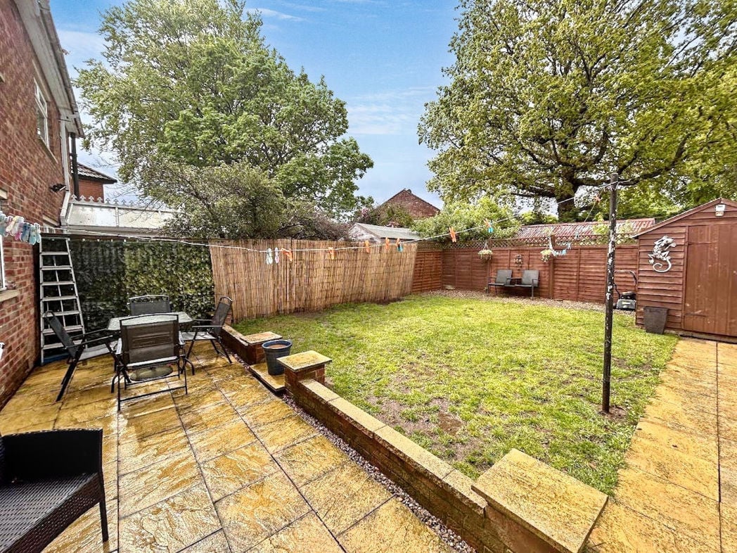 Property image 11 of 11