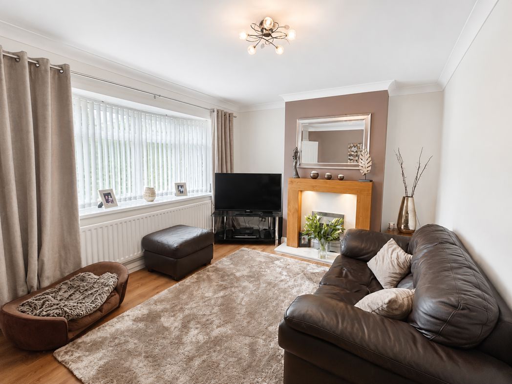 Property image 2 of 11