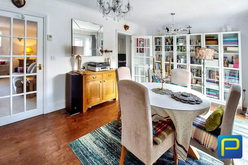 Property image 16 of 29