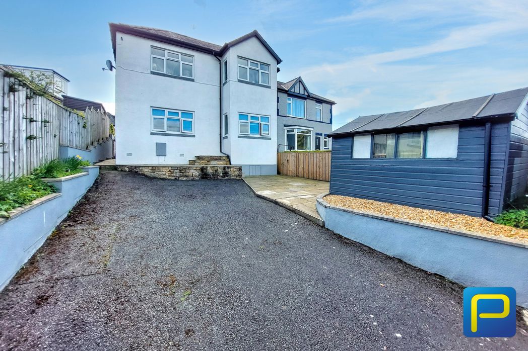 Property image 2 of 29
