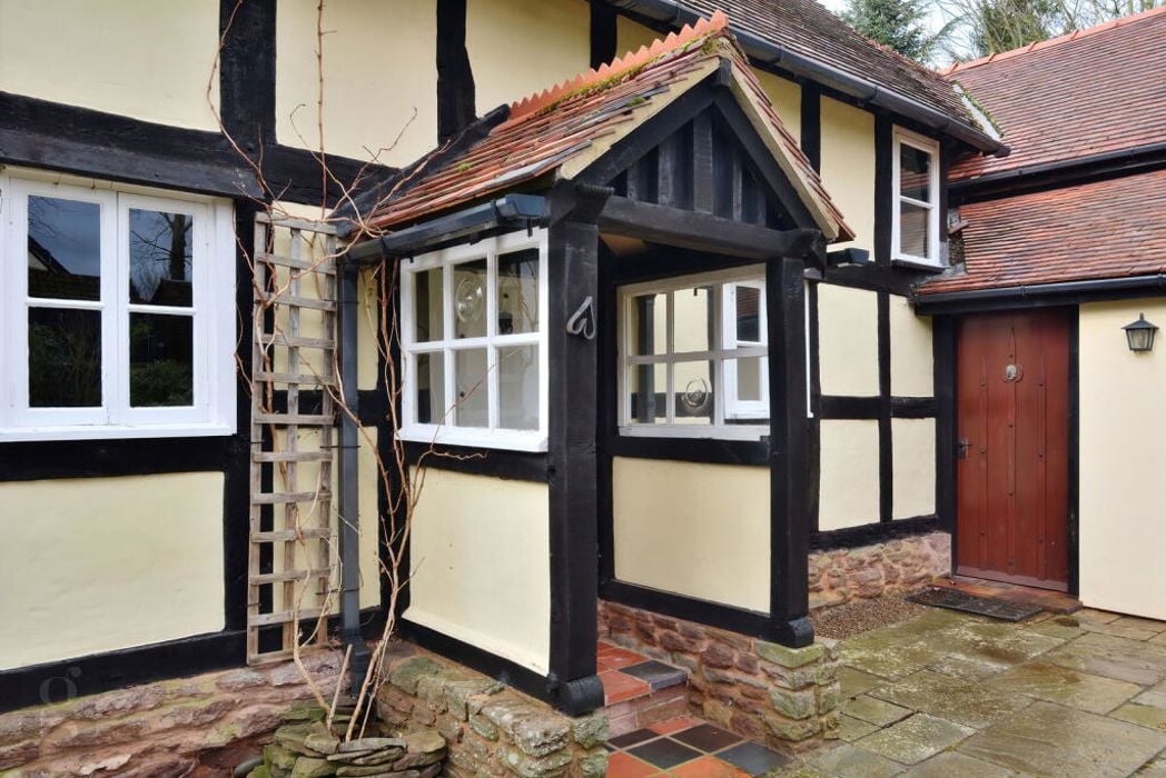 Property image 2 of 27