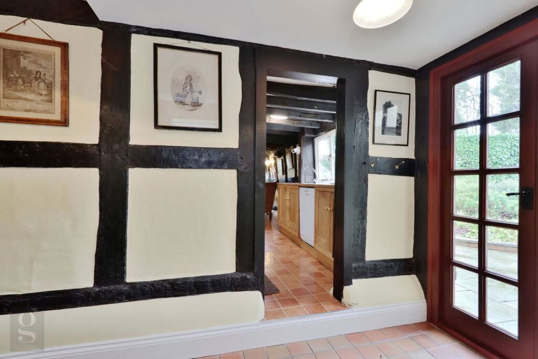 Property image 10 of 27