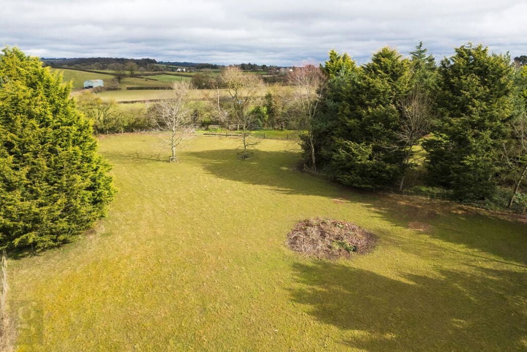 Property image 22 of 27