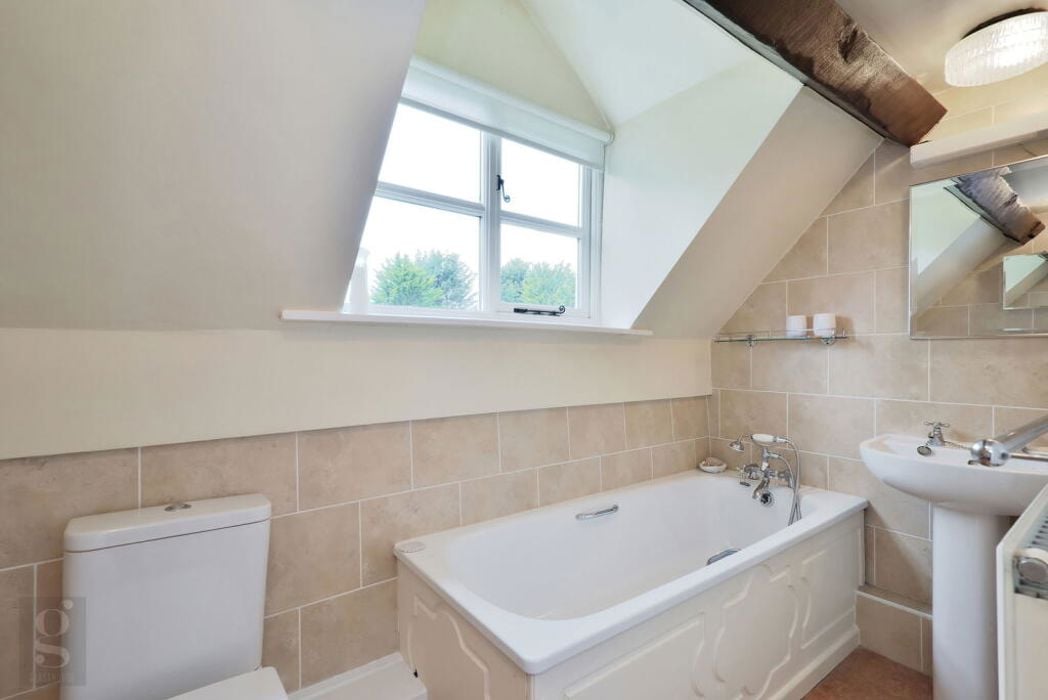 Property image 18 of 27