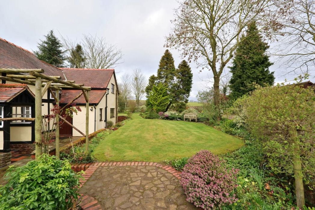 Property image 25 of 27