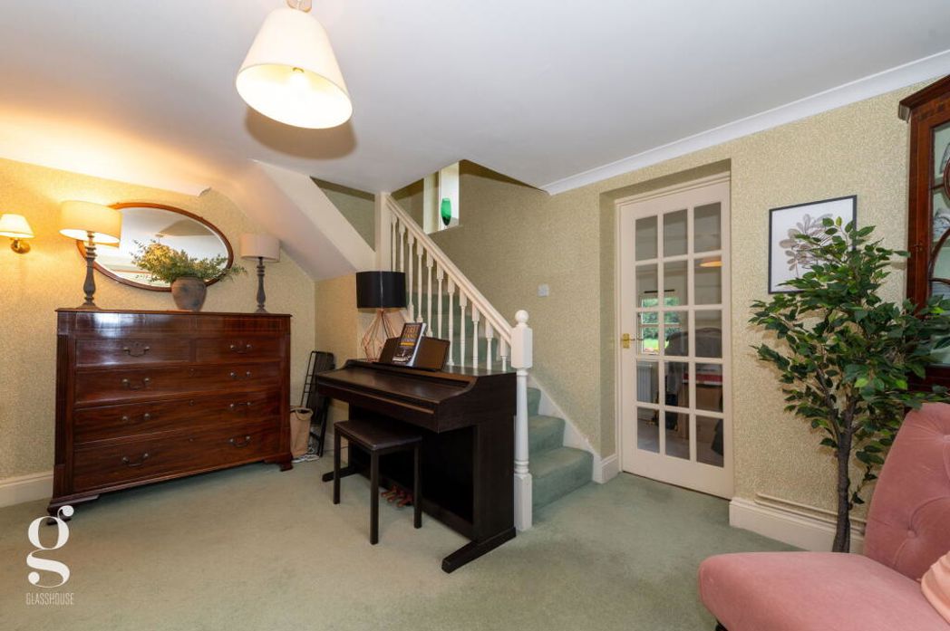 Property image 14 of 27