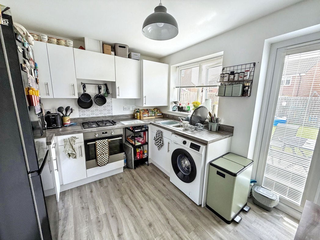 Property image 6 of 12