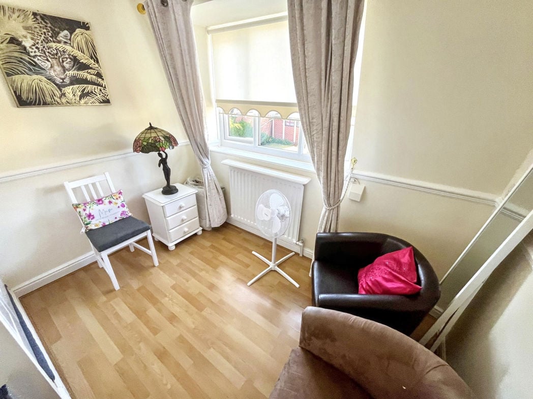Property image 8 of 20