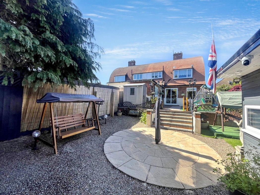 Property image 18 of 20