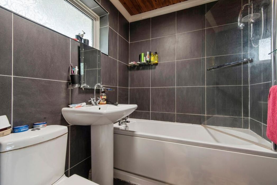 Property image 8 of 10