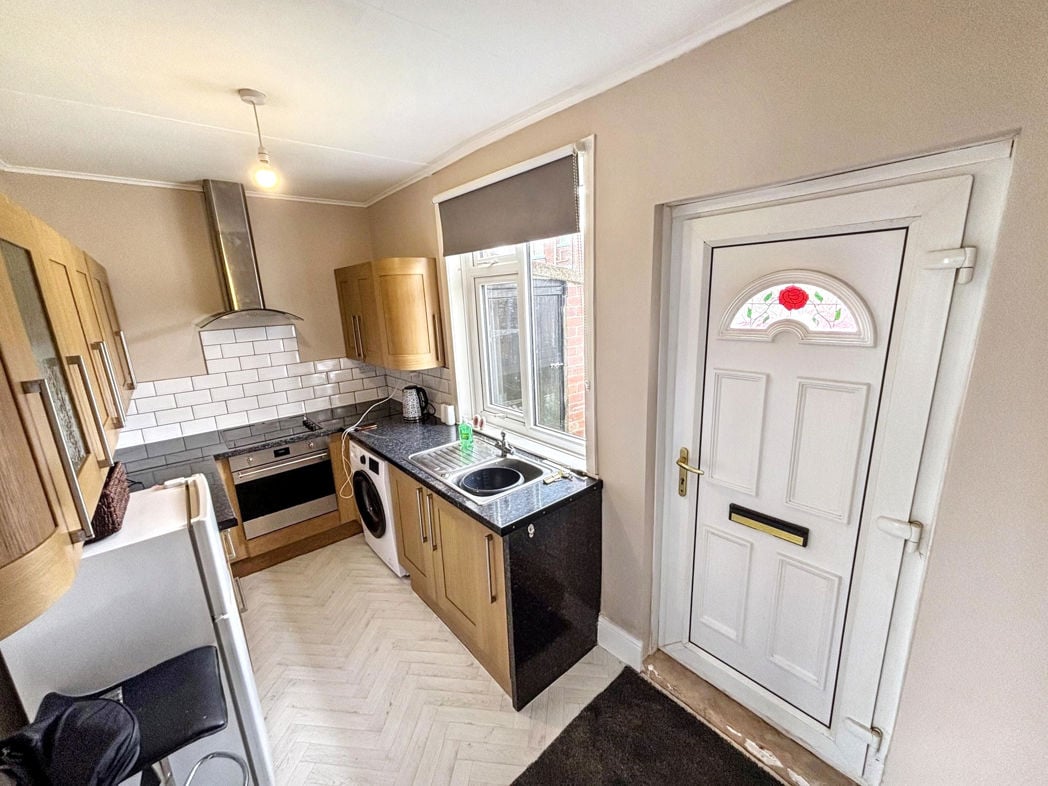 Property image 5 of 15