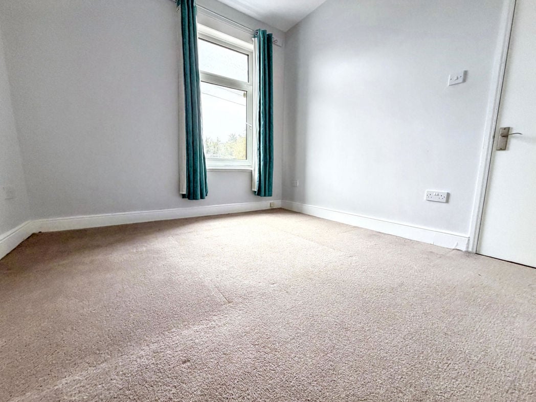 Property image 14 of 17