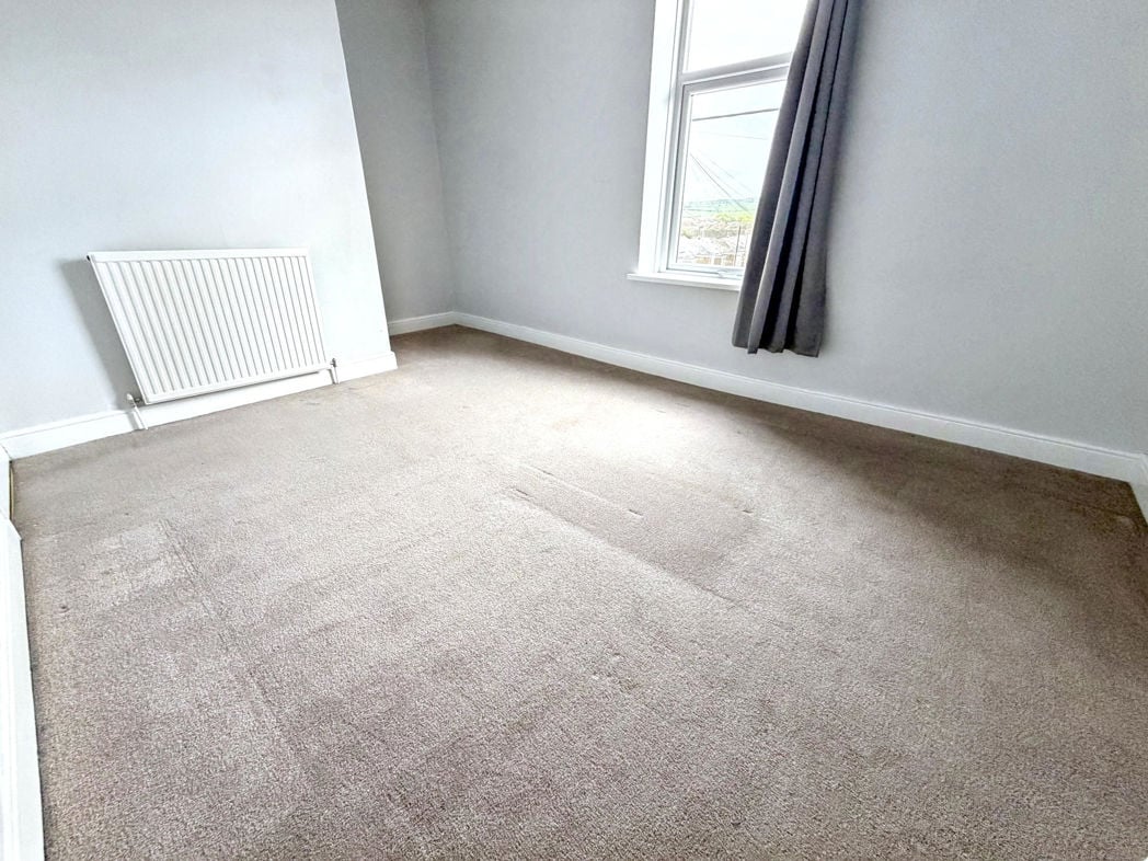 Property image 13 of 17