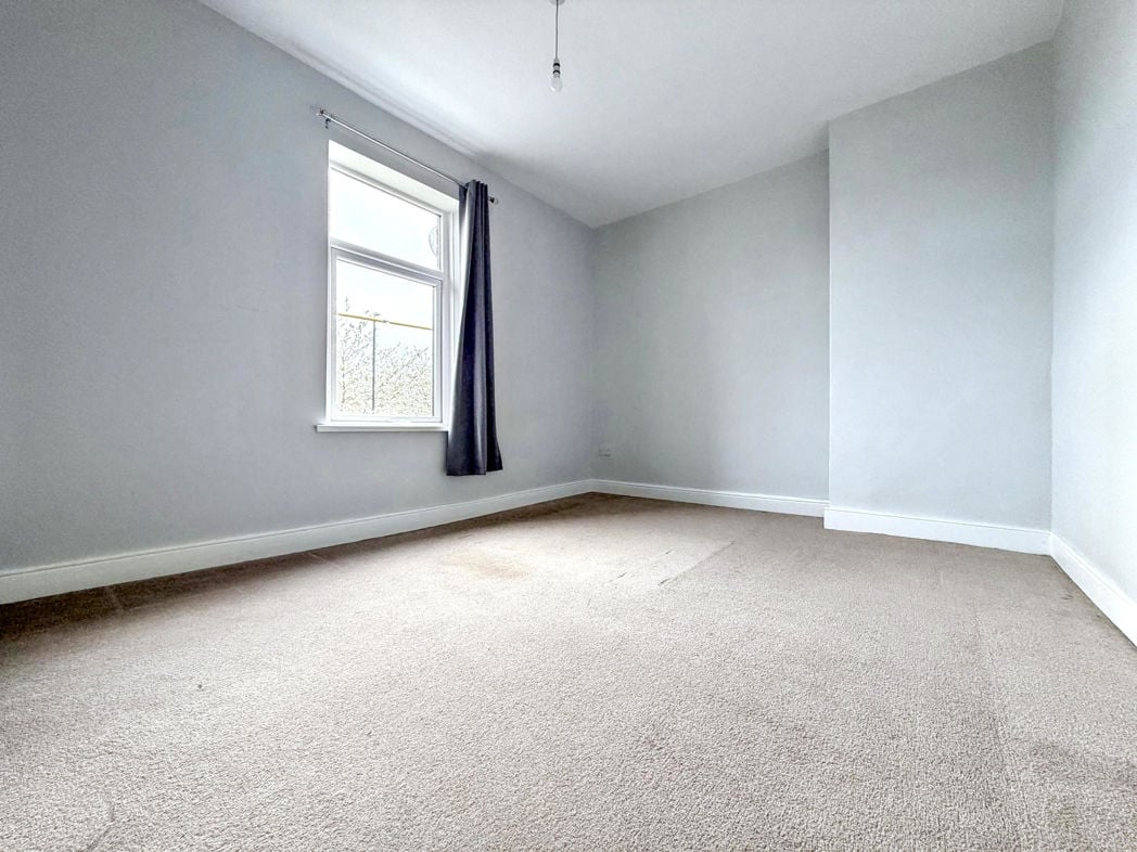 Property image 12 of 17
