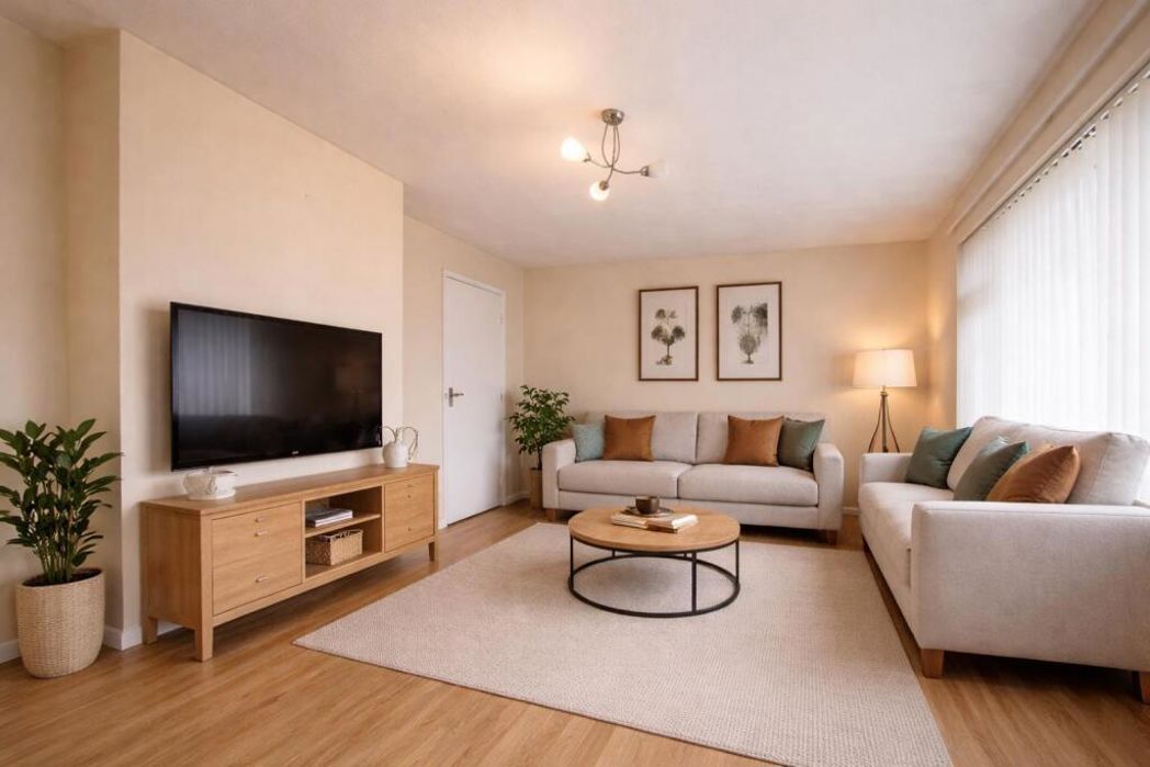 Property image 2 of 8