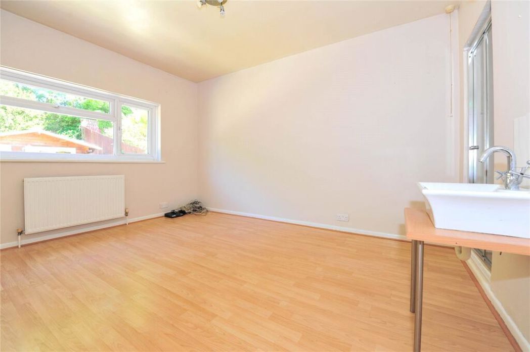 Property image 15 of 34