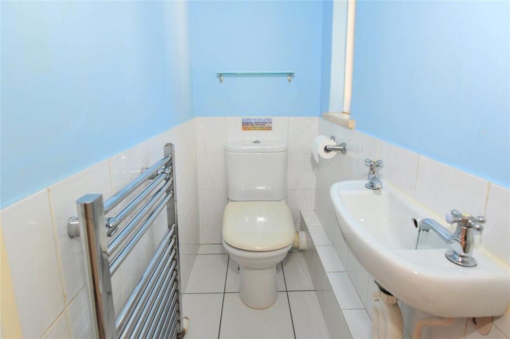 Property image 24 of 34