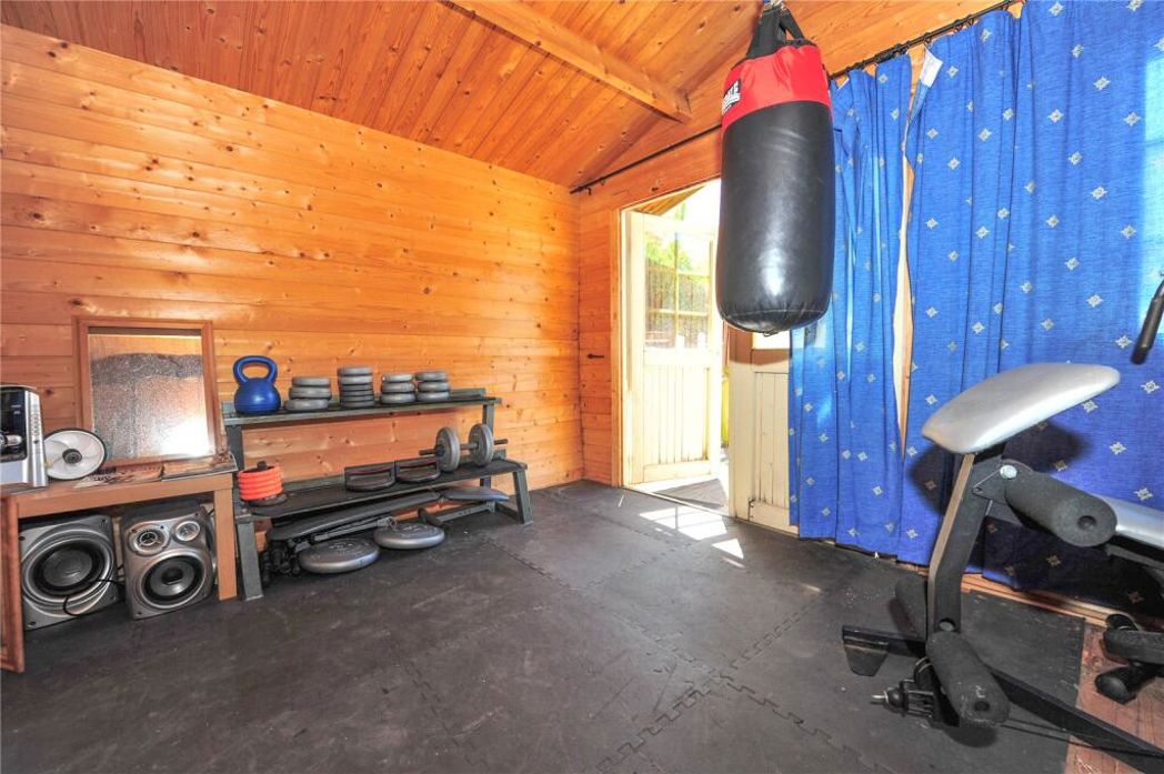Property image 31 of 34