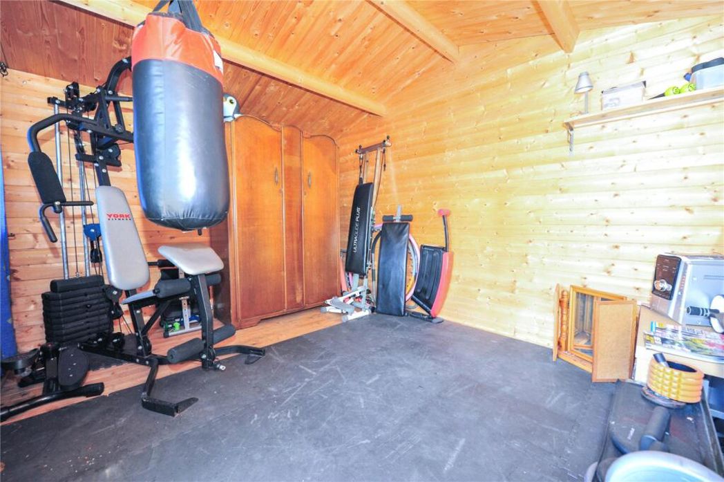 Property image 32 of 34