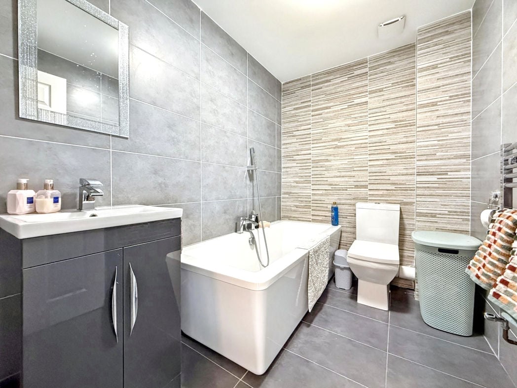 Property image 14 of 26