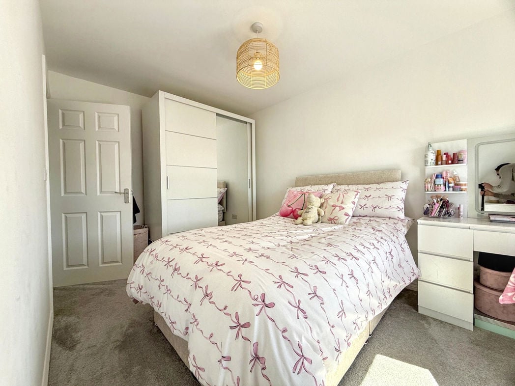 Property image 18 of 26