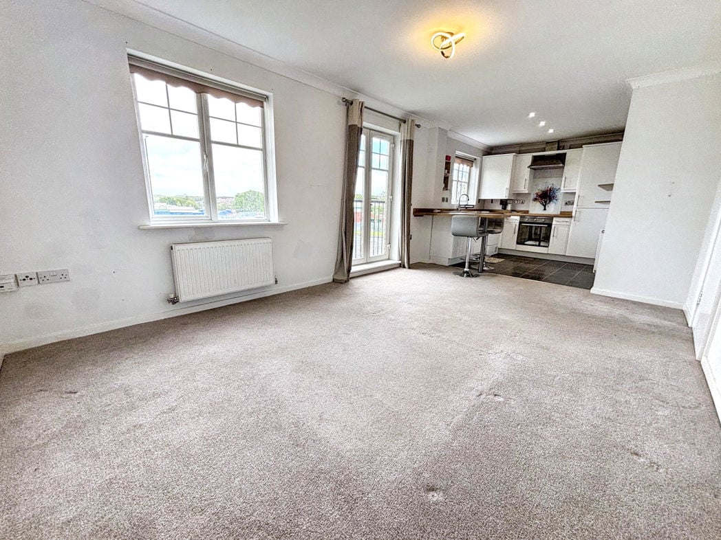 Property image 2 of 10