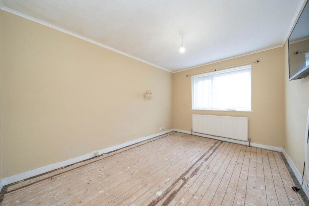 Property image 8 of 17