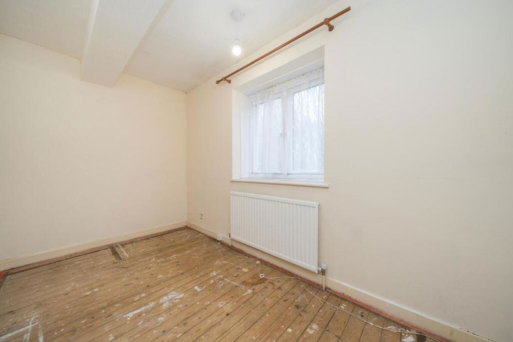 Property image 9 of 17