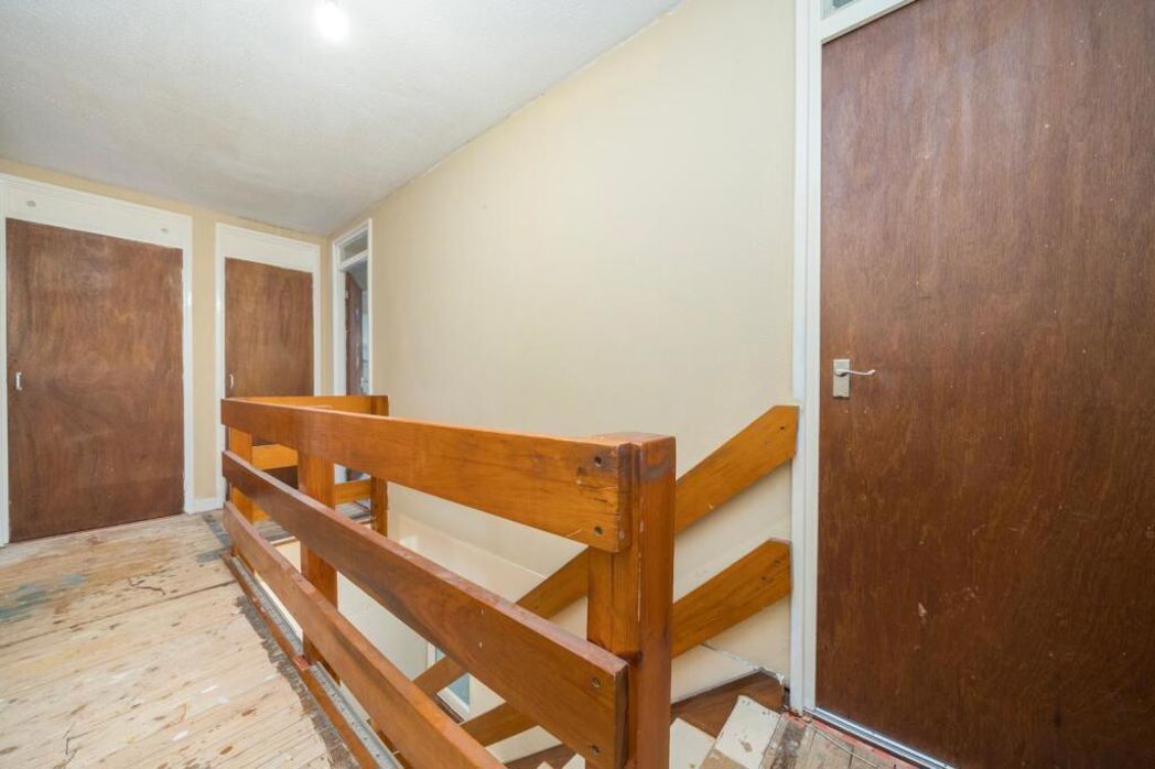 Property image 13 of 17