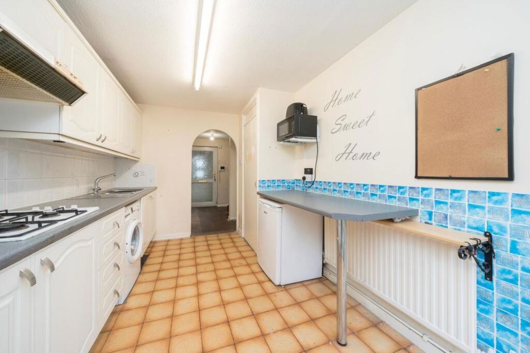 Property image 3 of 17