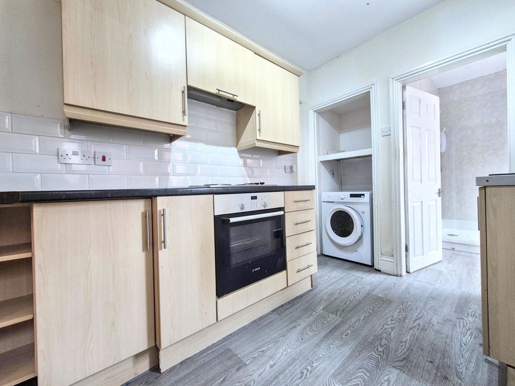 Property image 6 of 11