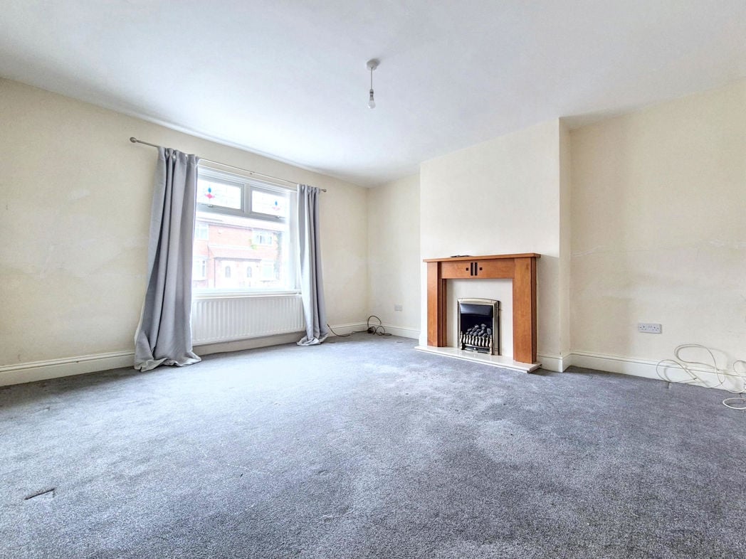 Property image 2 of 11