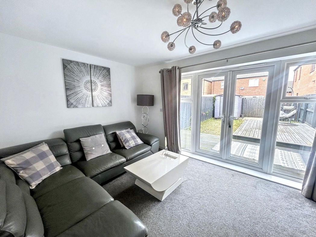 Property image 2 of 15
