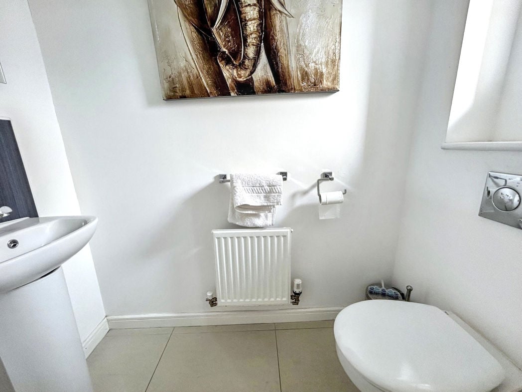 Property image 10 of 15