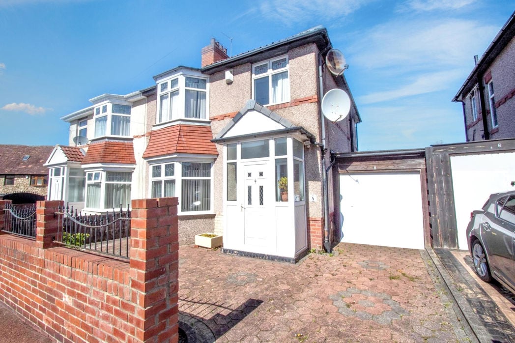 Property image 1 of 11