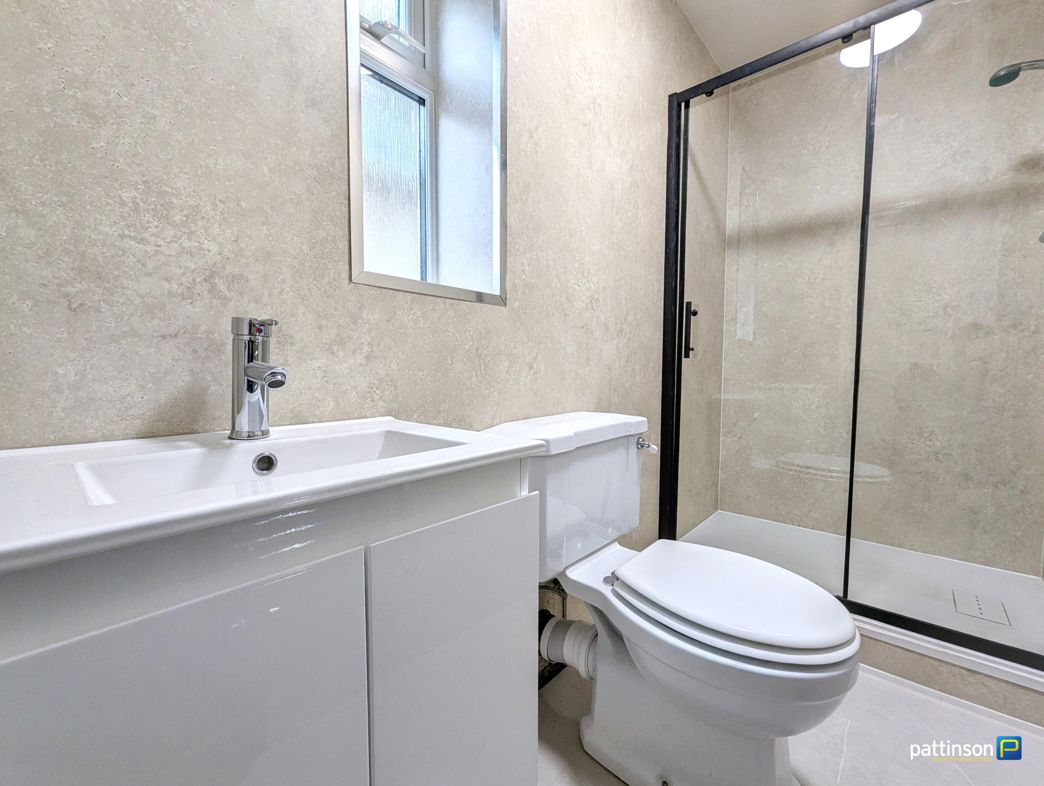 Property image 5 of 9