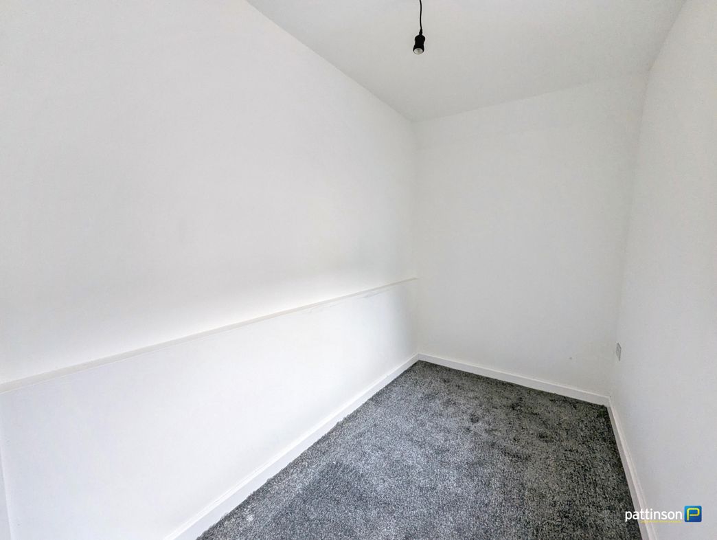 Property image 7 of 9