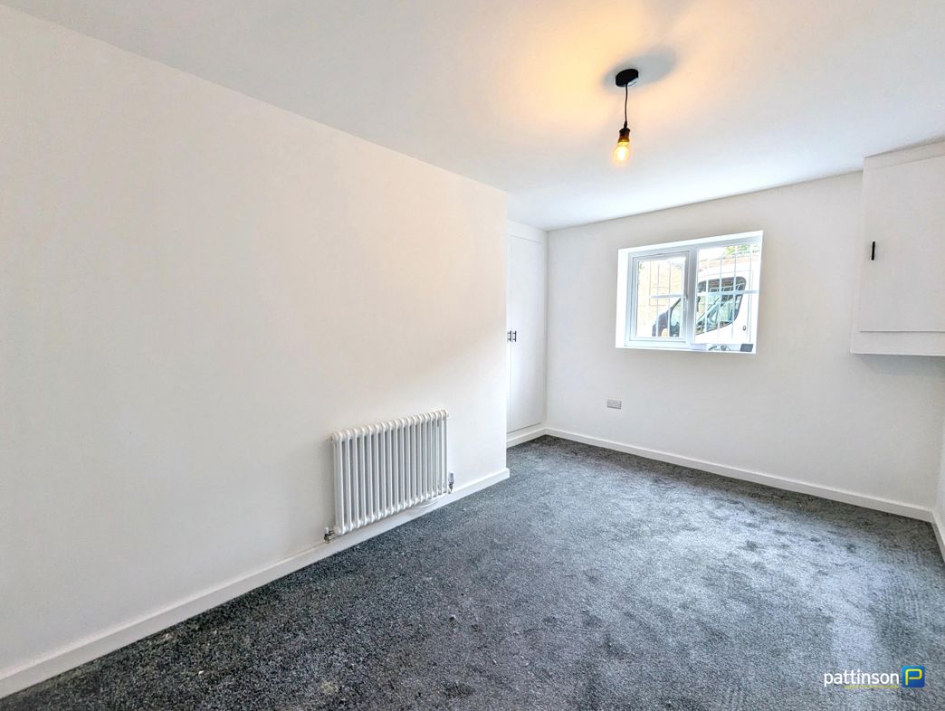 Property image 6 of 9