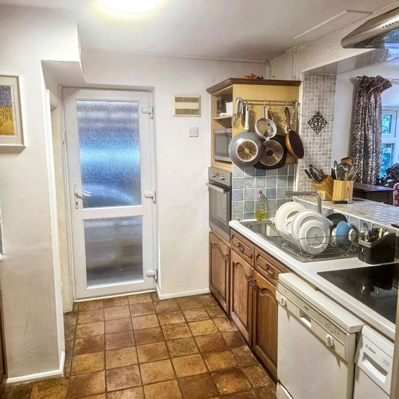 Property image 7 of 23