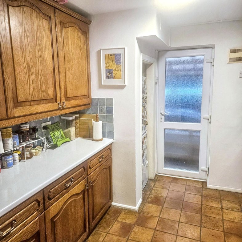 Property image 8 of 23