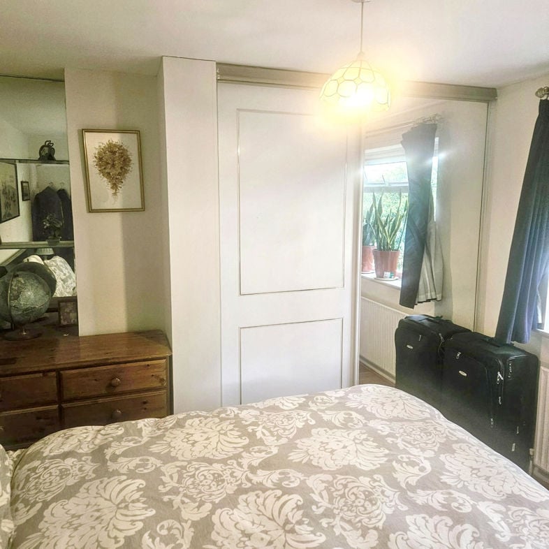 Property image 12 of 23