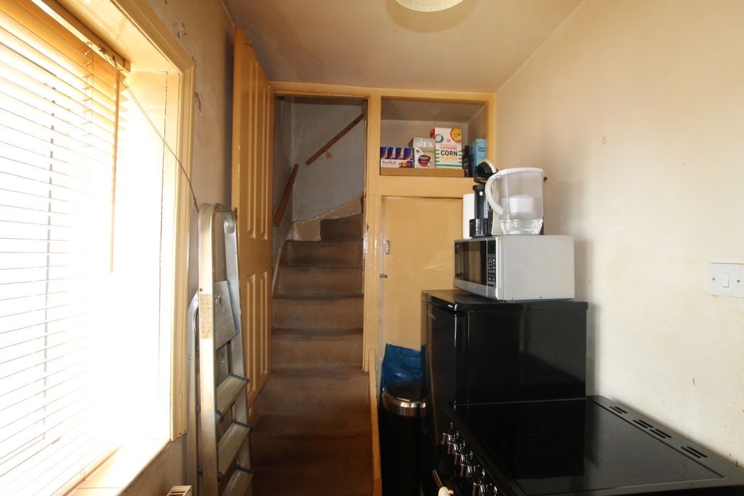 Property image 8 of 16