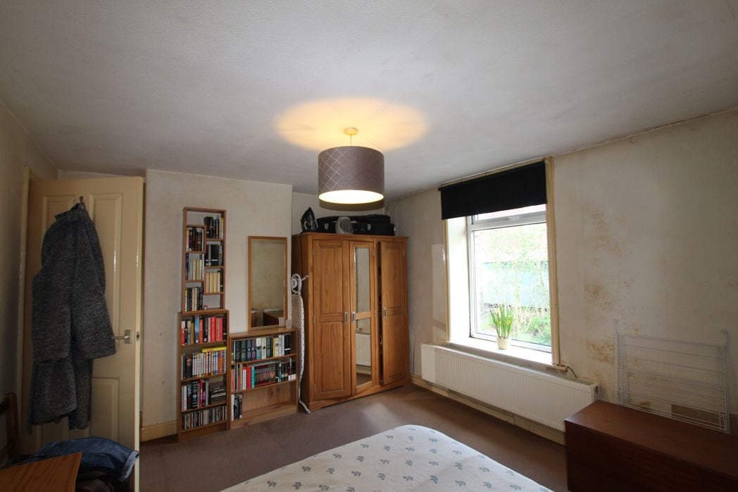Property image 11 of 16
