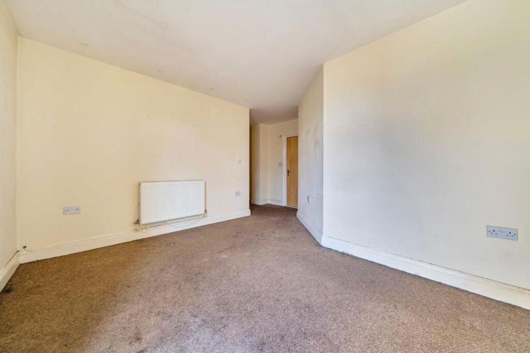 Property image 10 of 14
