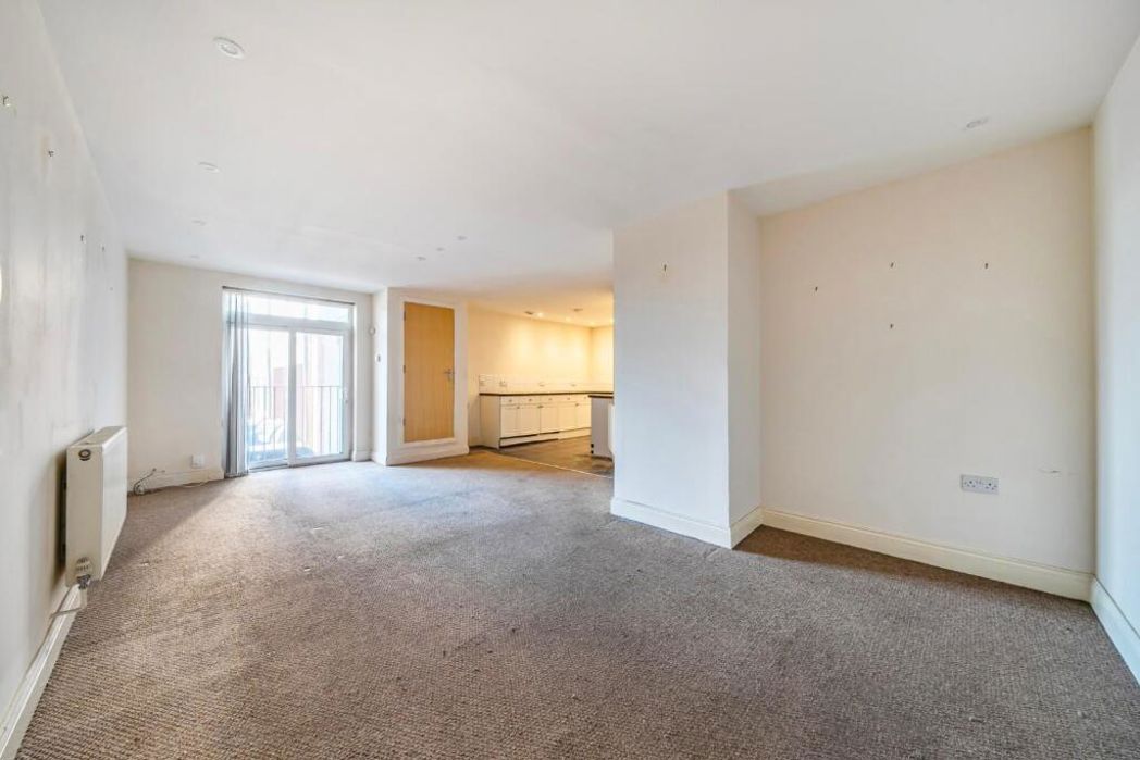 Property image 5 of 14