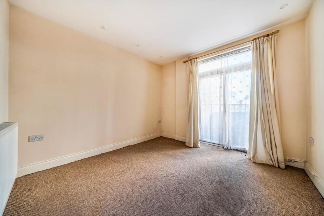 Property image 8 of 14