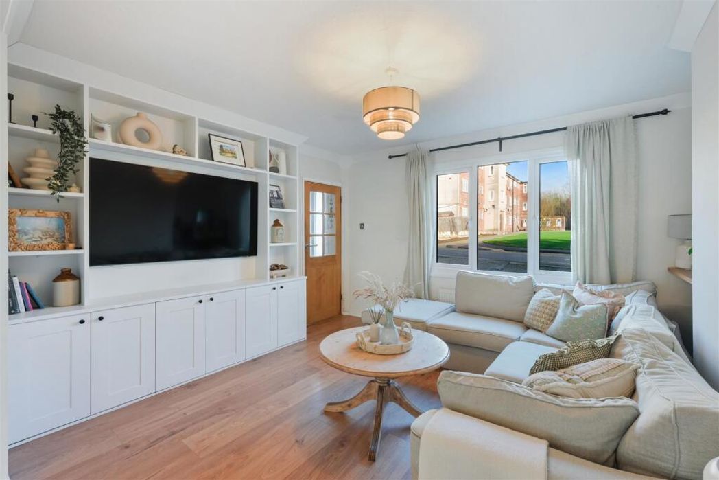 Property image 5 of 16