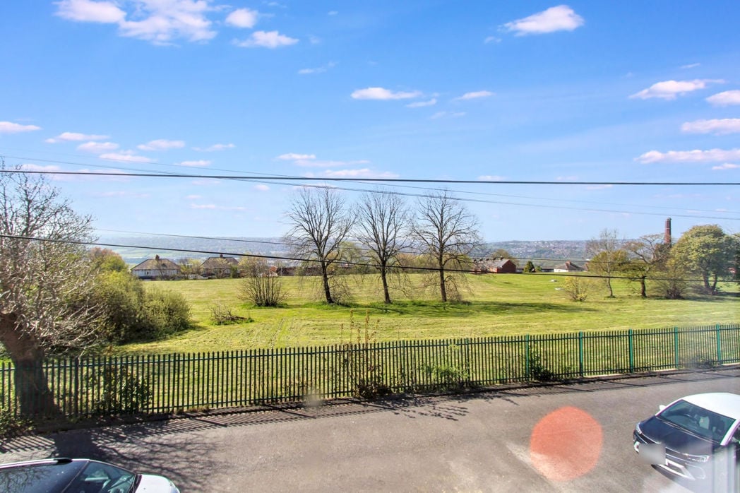 Property image 5 of 12