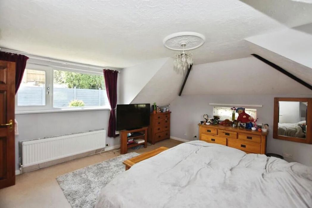 Property image 7 of 15