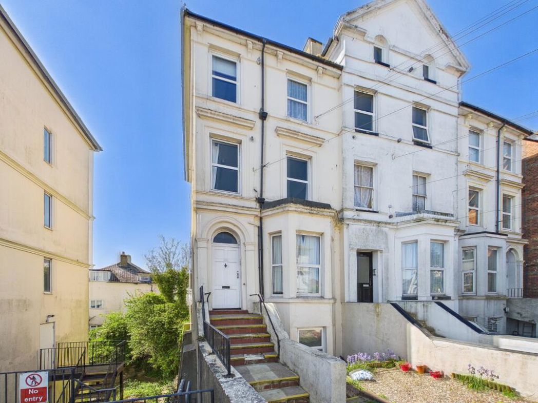 Property image 1 of 8